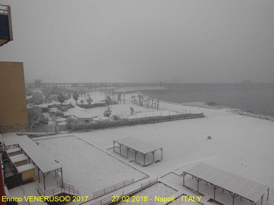Spiaggia di Bagnoli innevata - 3.jpg